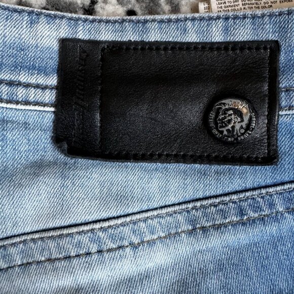 Diesel Vintage Slim Tapered Jeans - Picture 4 of 9